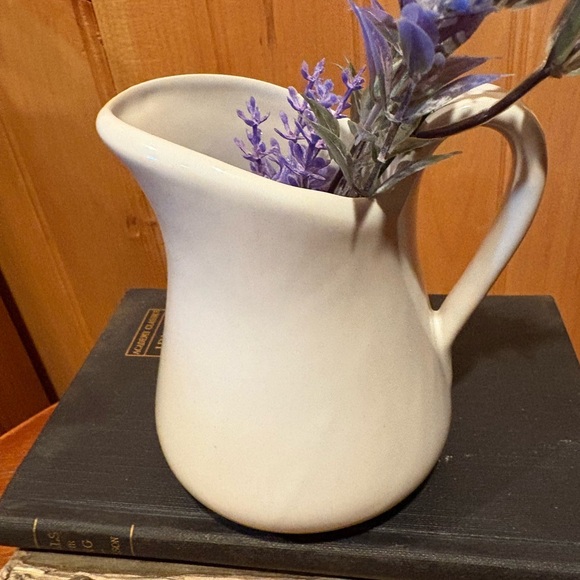 Small vintage marked creamer pitcher - Picture 3 of 8